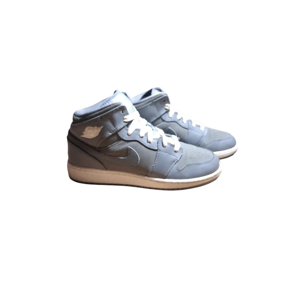 Nike‎ Air Jordan 1 Youth Size 5.5Y Streetwear Academia Grungecore Retro Sneakers